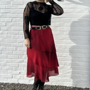 Jupe rouge à volants